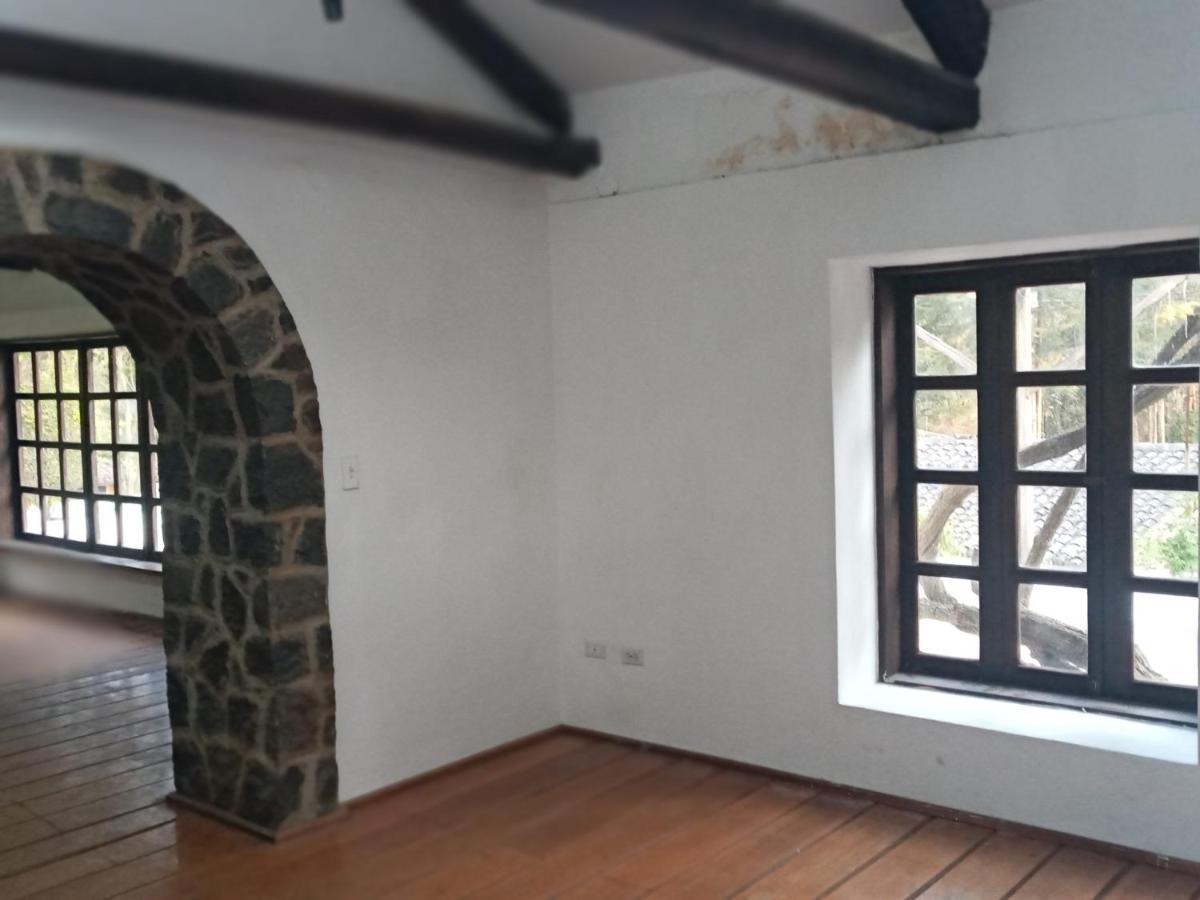 Отель Quinta Los Eucaliptos Кито Экстерьер фото