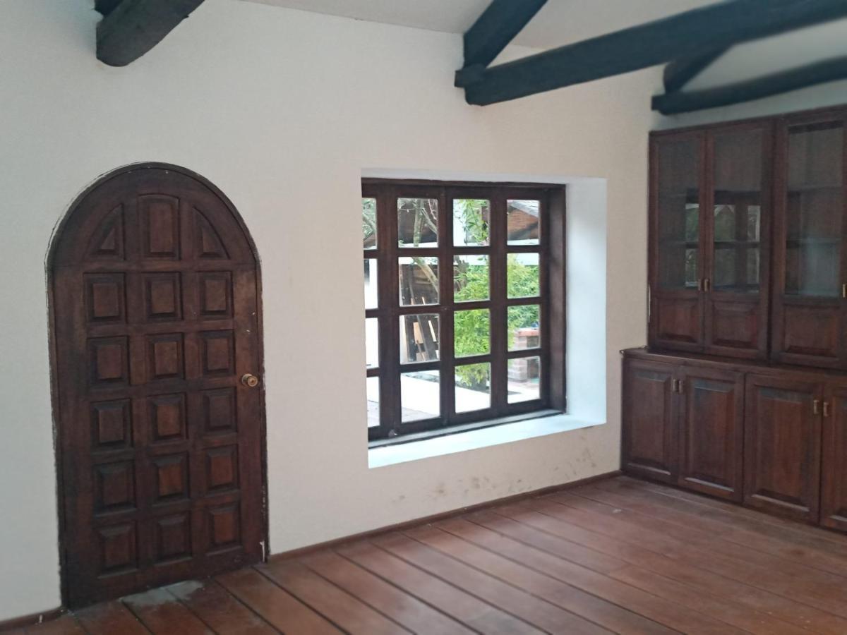 Отель Quinta Los Eucaliptos Кито Экстерьер фото