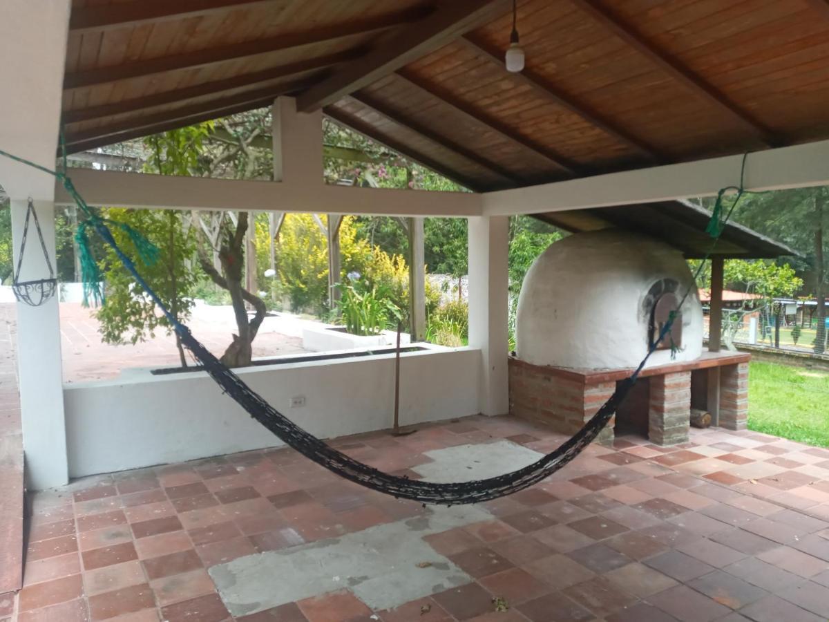 Отель Quinta Los Eucaliptos Кито Экстерьер фото